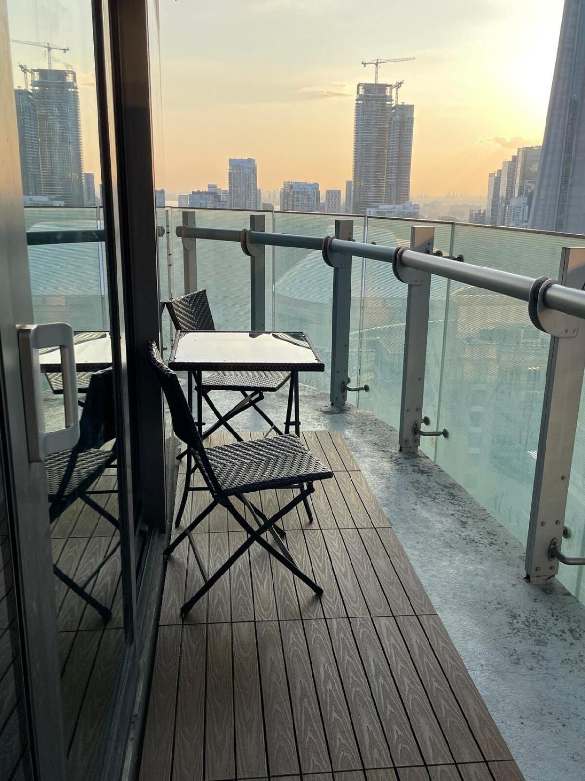Appartement Luxury 2br 2bath With Parking And Balcony